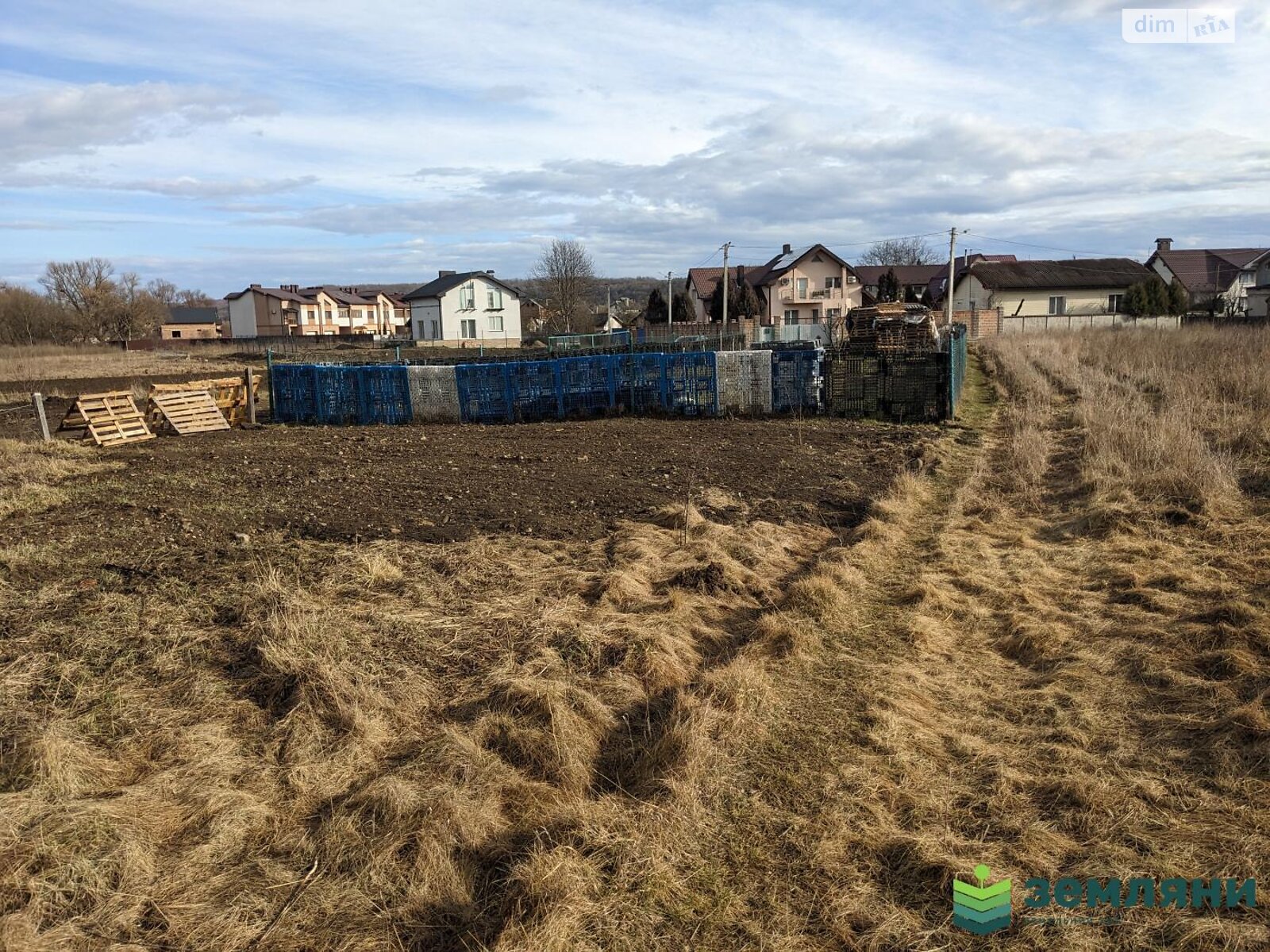 Земельна ділянка сільськогосподарського призначення в Вовчинцю, площа 20 соток фото 1 Земельна ділянка сільськогосподарського призначення в Вовчинцю, площа 20 соток фото 1