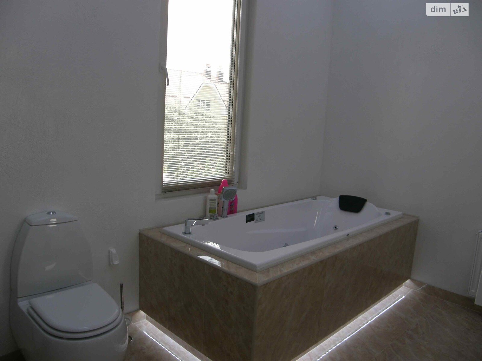 двоповерховий будинок з верандою, 290 кв. м, пінобетон. Продаж в Києві, район Подільський фото 1 двоповерховий будинок з верандою, 290 кв. м, пінобетон. Продаж в Києві, район Подільський фото 1