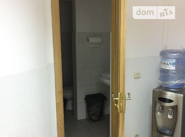Офисное помещение на 230 кв.м. в бизнес-центре в Ивано-Франковске фото 1 Офисное помещение на 230 кв.м. в бизнес-центре в Ивано-Франковске фото 1
