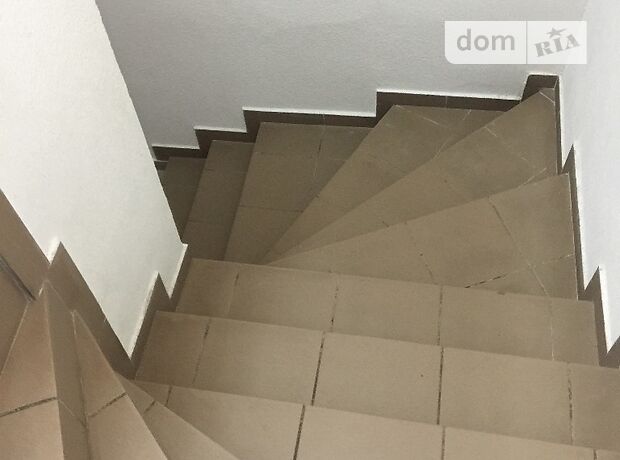 Офисное помещение на 230 кв.м. в бизнес-центре в Ивано-Франковске фото 1 Офисное помещение на 230 кв.м. в бизнес-центре в Ивано-Франковске фото 1