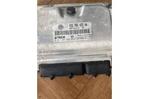 036906032aa блок управління двигуном Volkswagen Golf V 1.4 BCA 2002-2003, BOSCH 0261208045