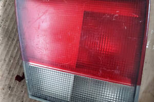 043-1397 фонарь задний левый внутренний Mazda 626GE седан