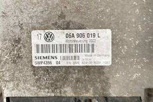 06a906019l блок управления двигателем Volkswagen Golf 4