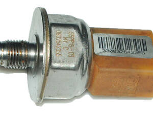 06J906051D Датчик давления топлива в рейке VW Caddy III 04-15, Audi Q5 08-16, SEAT Altea 04-09 (06J906051D, 03C906051H,