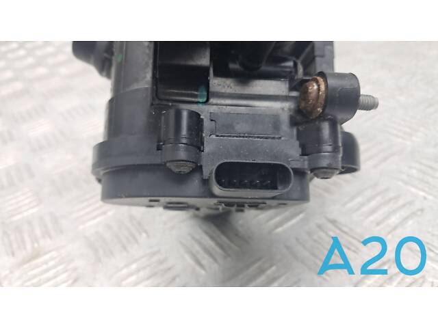 06L121111M - Б/У Корпус термостата на VOLKSWAGEN TIGUAN (AD1) 2.0 TSI - Фото 5