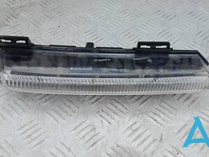 0999067901 - Б/У Фара противотуманная на MERCEDES-BENZ B250e Electric Drive