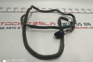 1 Антенна спутниковая Tesla model S, model S REST 1018362-00-A