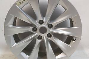 1 Колісний диск 19X8.0 ET40 - SILVER SLIPSTREAM з пошкодженням Tesla model S, model S REST 1076891-00-B