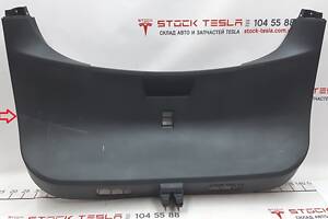 1 Карта крышки багажника с повреждением Tesla model S, model S REST 1009231-S0-A