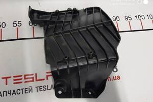 1 Кронштейн блоку керування пневмопідвіскою Tesla model S, model S REST 1007493-00-G