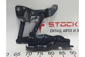 1 Петля крепления капота правая PMNG Tesla model X 1058042-00-B