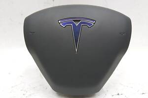 1 Подушка безопасности водителя в сборе Tesla model 3 1508347-00-C