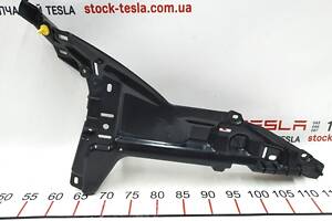 10 Кронштейн внутрішній правий стійки C Tesla model S, model S REST 1009273-00-F