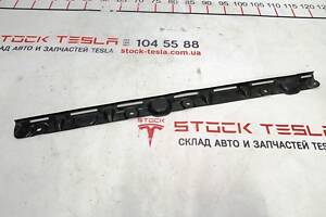 10 Накладка батареи высоковольтной боковая передняя Tesla Model S, Model S REST, Model X 1032384-00-C