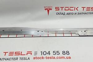 13 Планка держатель кронштейна АКБ RWD Tesla model 3 1109808-00-C