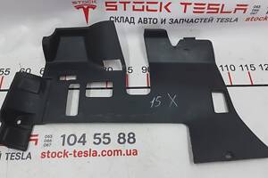 17 Накладка пластикова під кермовий стовпчиком Tesla model S, model S REST 1016340-00-F