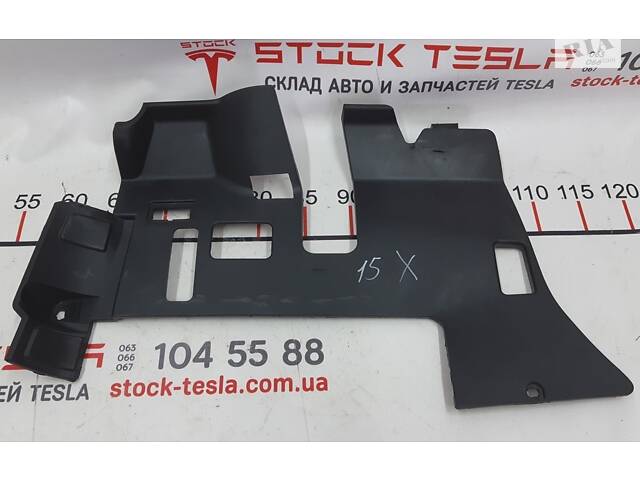17 Накладка пластиковая под рулевой колонкой Tesla model S, model S REST 1016340-00-F