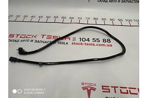 18 Дренажная трубка панорамного крыша задняя правая Tesla model S, REST 1013245-00-F