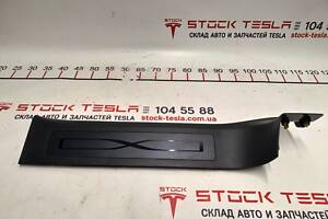 18 Облицовка порога задней правой двери Tesla model X 1105148-00-B