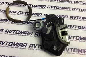 Замок дверки задньої лівої 2 контакта Toyota Avensis T25 2003-2008 6906002111