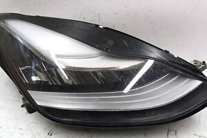 2 Фара главная правая UP LEVEL (USA) нерабочая Tesla model 3, model Y 1077372-00-K