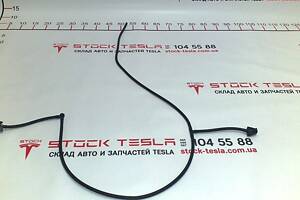 2 Магистраль омывателя лобового стекла шланг резиновый Tesla model S, model S REST