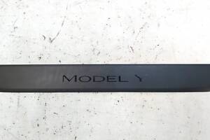 2 Накладка декоративная порога BLACK Tesla Model Y 1494301-00-B