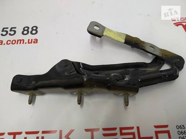 2 Петля кріплення кришки багажника права PBSB Tesla model 3 1092821-00-E