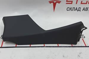 20 Накладка ремня безопасности стойки С левой RBST MAMTH V Tesla model S 1024730-00-B