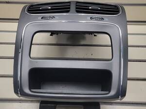 2011-2020 Dodge Journey Center Ліцева панель для радіоприймача з вентиляційними отворами OEM 1QC311XPAD