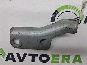 208176RC1A Кронштейн выпускного коллектора ROGUE 21-