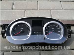 21677499 Приборная панель Renault Logan 2005