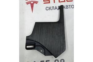 23 Декоративна накладка центр. панелі права водія OBECHE OPEN PORE VERTICAL Tesla model S 1004518-05-F