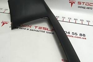 27 Накладка центральної панелі нижня права Nappa Grain Mammoth Pur (чорна) Tesla model X S REST 1002310-01-E