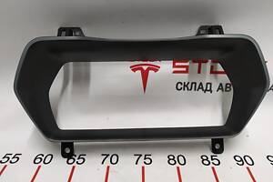 28 Рамка приборной панели хром Tesla model X S REST 1033042-00-C