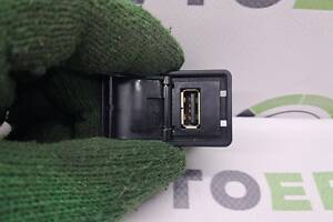 284H31FA0B Разъем ЮСБ USB LEAF 11-17