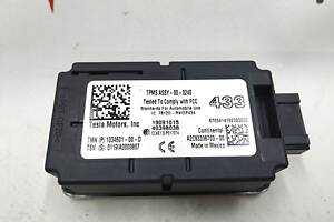 3 Антена датчиків тиску в шинах (TPMS) Tesla model X S REST 1034601-00-D