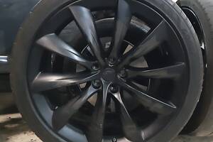 3 Заднє колесо в зборі 22x10 TURBINE BLACK Tesla model X 1089366-00-C