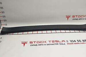 3 Накладка крышки багажника верхняя Tesla S, model S REST 1009236-00-H