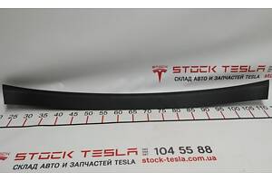 3 Накладка крышки багажника верхняя Tesla model S, model S REST 1009236-00-H