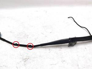 3 Рычаг стеклоочистителя правый с магистралью и форсункой в сборе с повреждением Tesla model 3 1076729-00-B