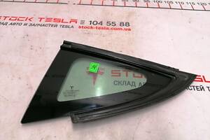 3 Скло крила заднього лівого (кватирка) Tesla model 3 1098757-00-G