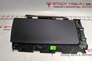 31 Бардачок ( ящик рукавички ) PUR BLACK Tesla model X 1003327-21-P