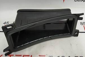 4 Корпус фильтра кондиционера (передняя насадка) Tesla Model S REST, Model X 1046211-00-H