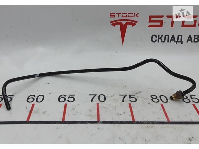 4 Трубка блока клапанов пневмоподвески (малая) Tesla model S 1007844-00-B