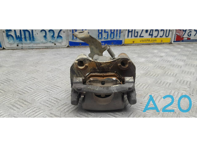 4783012240 - Б/У Суппорт на LEXUS CT 200h 1.8L (HV SPECIAL) - Фото 2