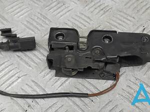 4L0823509B - Б/У Замок капота на AUDI Q7 (4L) 3.0 TFSI quattro