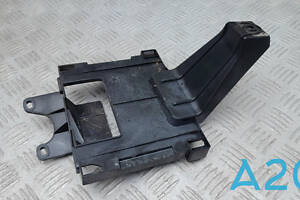 4L0907650A - Б/В Кронштейн блока керування двигуна на AUDI Q7 (4L) 3.0 TFSI quattro