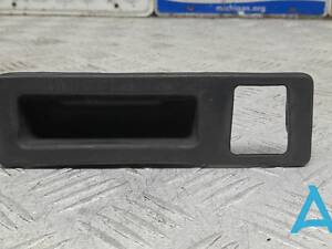 51247463162 - Б/В Кнопка відкривання багажнику на BMW F33 2.0 430i