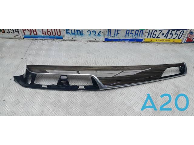 51459378022 - Б/У Накладка торпедо на BMW 5 (G30) xDrive 530 i